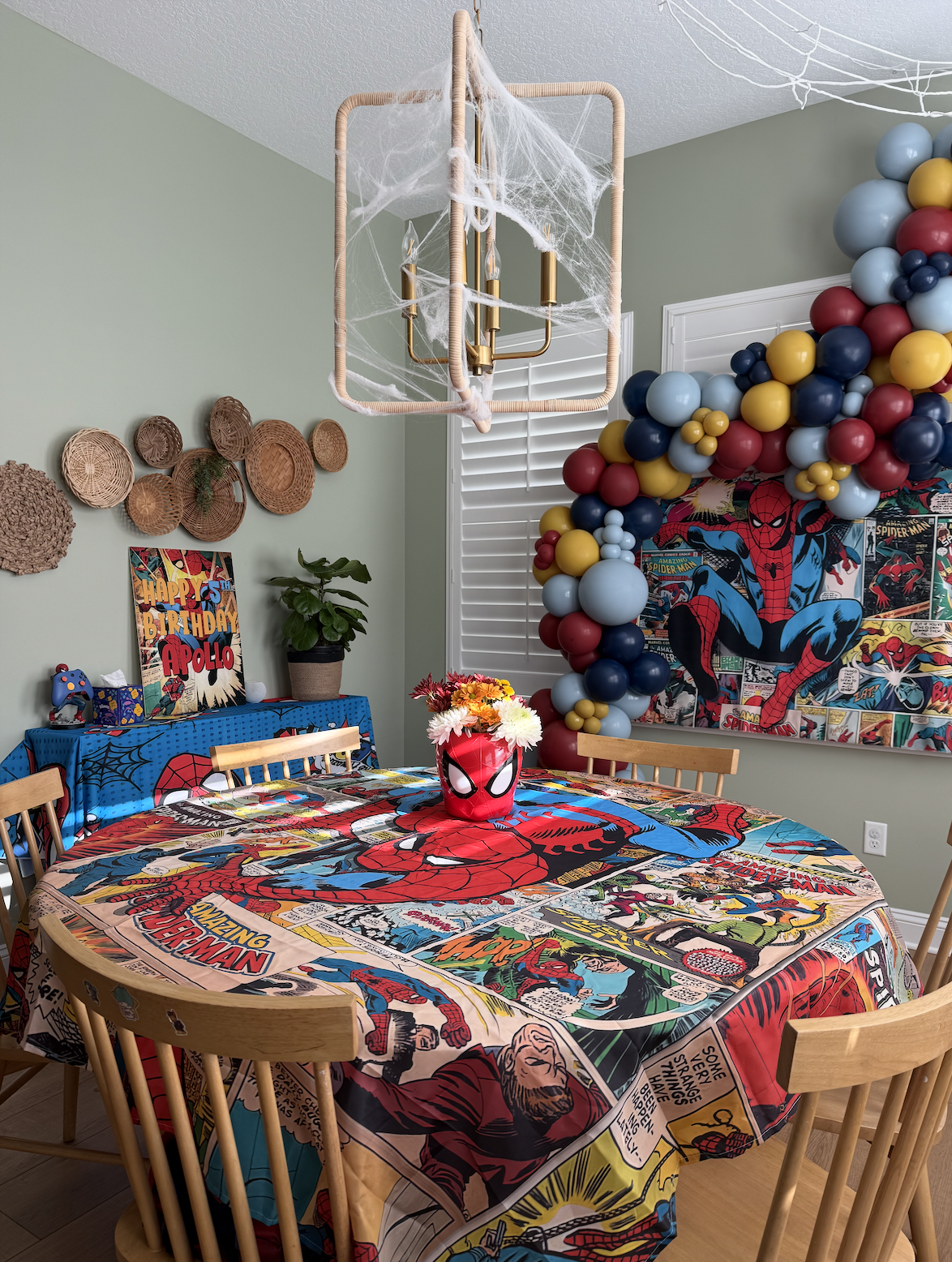 Spiderman party backdrop with comic book style